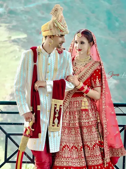 A beautiful couple portrait with the stunning Himachali mountains in the background. I use our local landscapes to make your wedding photos truly special.