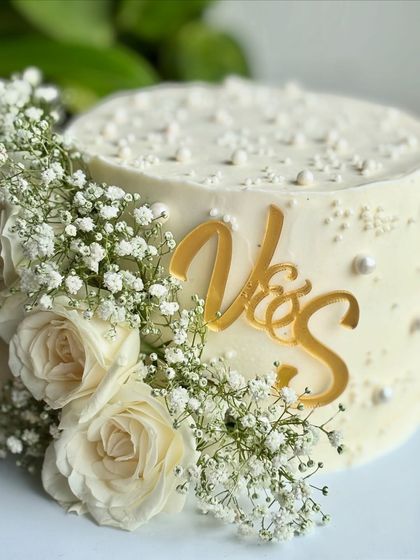 Tiered Cakes for Big Moments photo 11