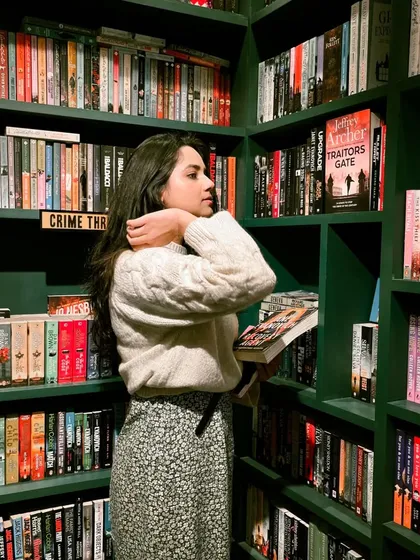 Taking a moment to get lost in the crime thrillers section at Kunzum bookstore. I believe a good shopping day includes moments of quiet discovery too, and I know all the best places for it.