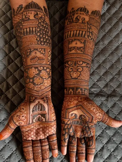 Another shot of the peacock bridal mehendi, showing the rich stain and the incredible detail in every element of the design.