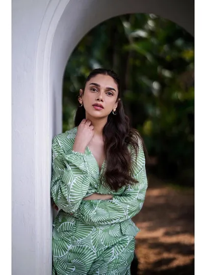 A fresh and summery co-ord set from Summer Somewhere. The green leaf print and relaxed fit make it the perfect rental for a vacation or a casual day out.