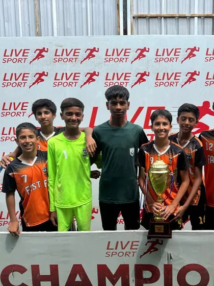 Part of our U13 championship-winning squad from the Junior 7 Seven league.