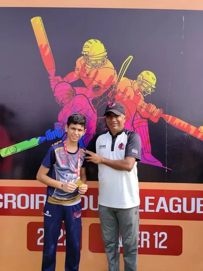 Sagar Kushwaha receiving the performer of the match award for his brilliant innings.