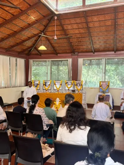 A beautiful Sunday morning spent honoring Swami Kriyananda’s Discipleship Anniversary. Our satsangs often include special themes and celebrations, weaving devotion and gratitude into our regular practice of meditation and chanting.