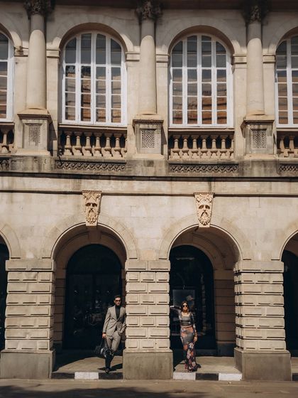 Urban Love Stories: Mumbai Streets photo 4