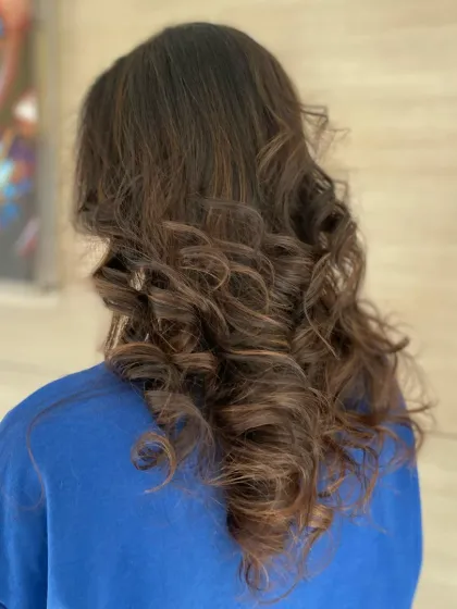 VLCC School of Beauty - Professional Hairdressing & Styling The Art of Hairstyling: Updos, Braids & Finishing photo 6