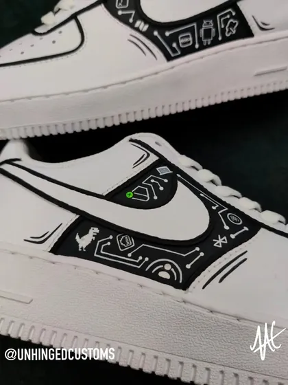 This side of the tech glyph AF1s even includes the little Chrome dinosaur from when your internet is down. It's all about the details.