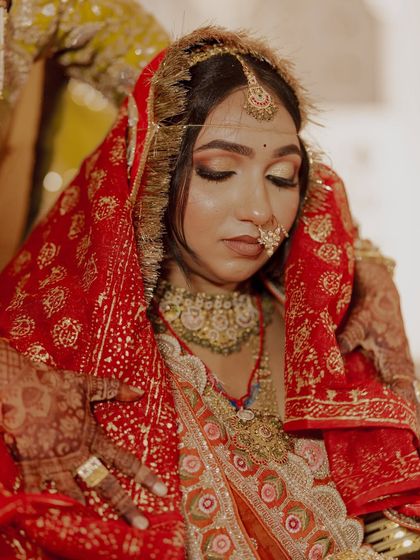 Regal Wedding Day Looks photo 39