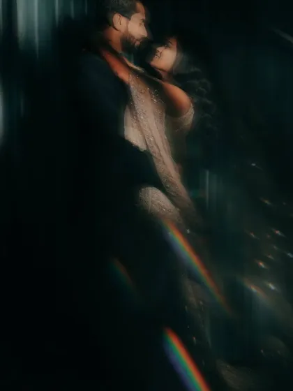 I love playing with light to create something truly unique and artistic. This intimate portrait uses a prism effect to create a dreamy, ethereal mood, focusing on the connection between the couple in a beautifully abstract way.