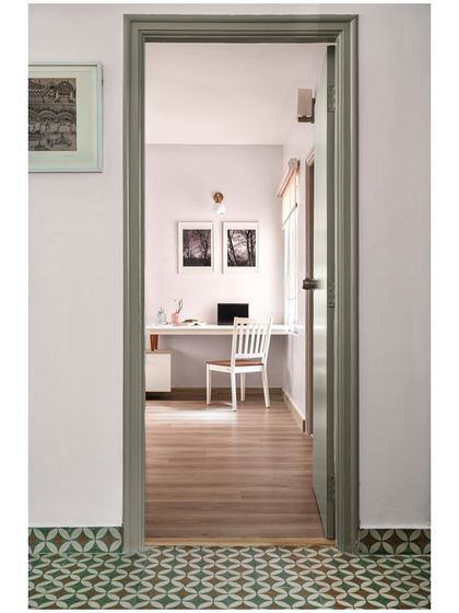 By the Riverside - Full-Service Interior Design Thoughtful Nooks: Foyers, Studies & Patios photo 11