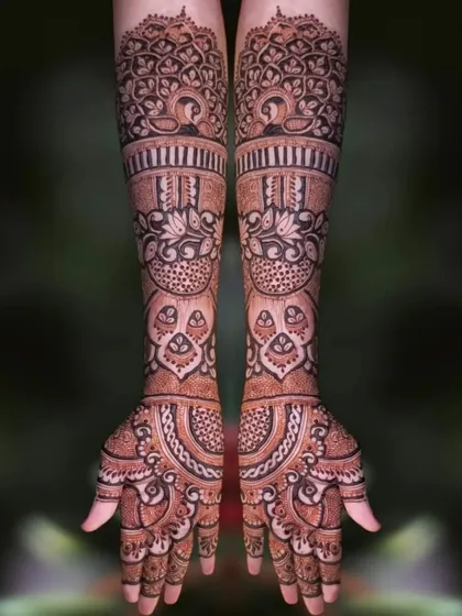 A full-coverage design with peacocks and other traditional motifs.