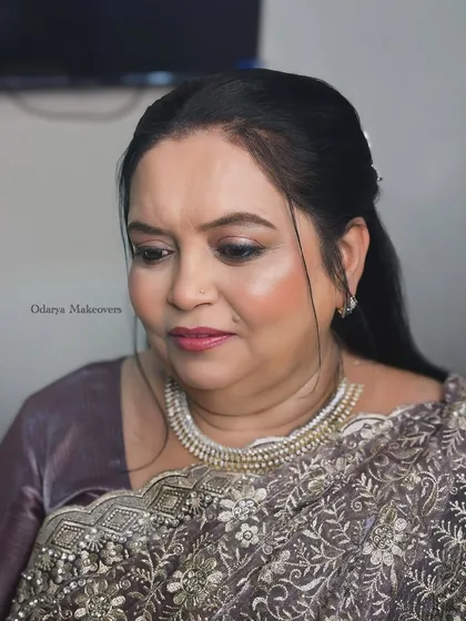 Another angle of this mature skin makeup. I focus on creating a look that is both glamorous and age-appropriate.