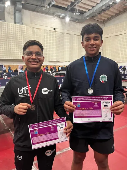 Akanksh Sahoo with his bronze and silver medals from the Maharashtra State Championship 2024, both for individual and team events.