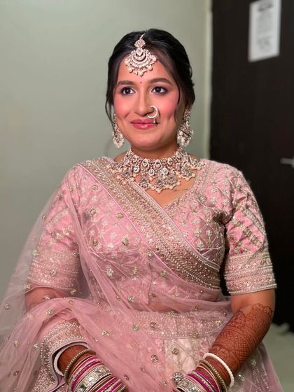 Modern & Pastel Brides photo 49