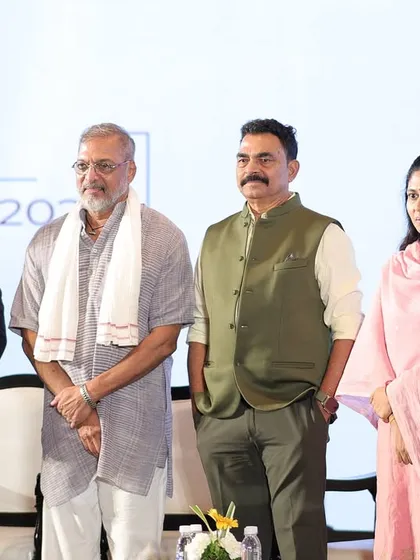 It was a true honor to share the stage with esteemed personalities like actor Nana Patekar and politician Raksha Khadse. Handling VIPs with the right mix of respect and warmth is a key part of my service.