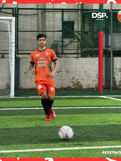 Thursday training is all about sharpness and control. Every touch on the ball has a purpose.