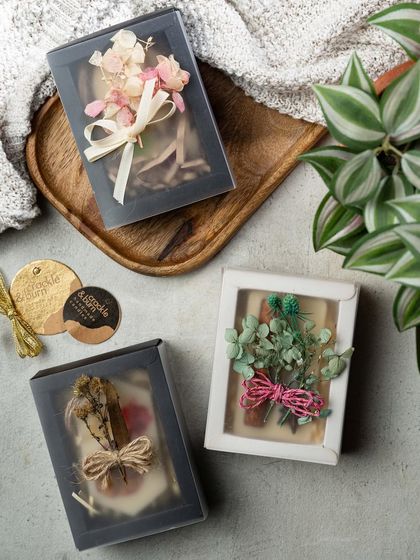 Floral & Botanical Candles photo 10