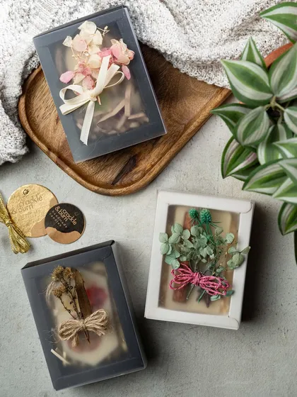 The packaging for my wax tablets is designed to show off the beautiful botanicals inside. They make a wonderful and unique gift.