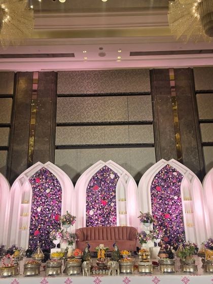 A full frontal view of the five-arch stage, perfect for a large wedding reception.