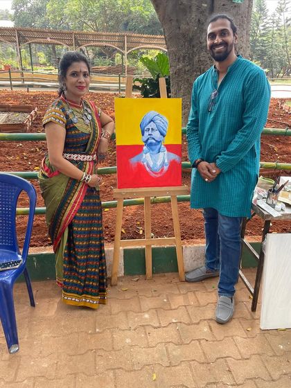Meeting fellow art lovers and patrons at the Lalbagh event. Sharing the story behind the Kempegowda painting and discussing its significance was a highlight of the day.