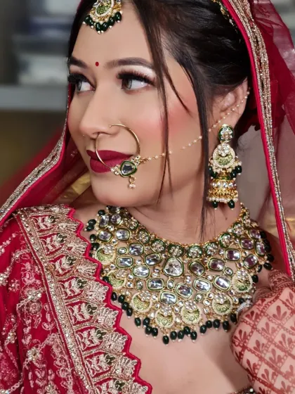 Another beautiful shot of my bride, showing off her flawless makeup and stunning jewelry.