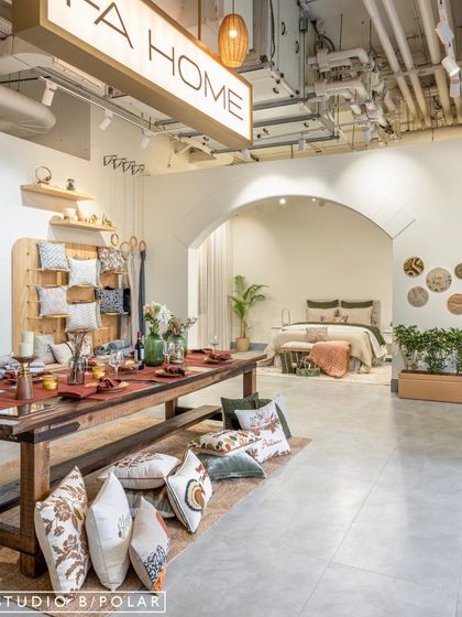 Brand-Focused Retail Design photo 3