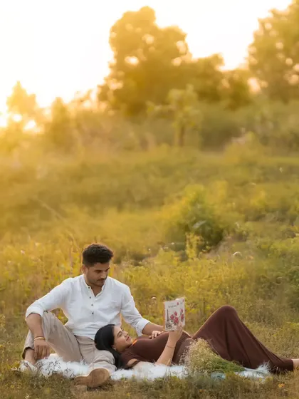 A quiet moment for an expecting couple during a golden hour outdoor session. I focus on capturing these natural, unposed interactions that you will cherish forever.