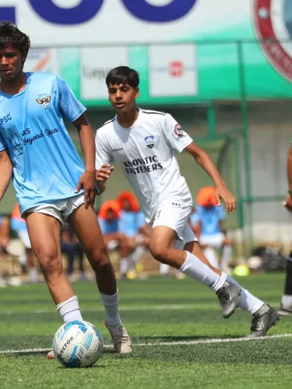 A player dribbles the ball with precision during the HCL Delhi Future Stars Youth League. This is on-field confidence forged through rigorous training.