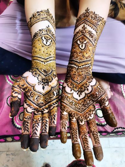 Hajira Mehendi Artist - Mehndi Artist Services Modern & Minimalist Designs photo 66