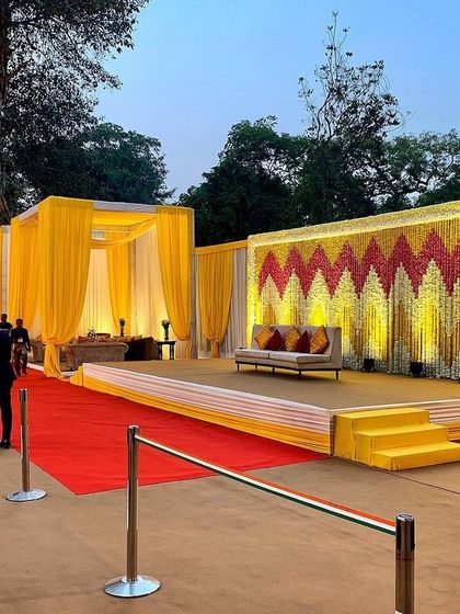 MalikDecor - Wedding & Event Design and Production Chic Daytime Functions: Mehendi & Sundowners photo 17