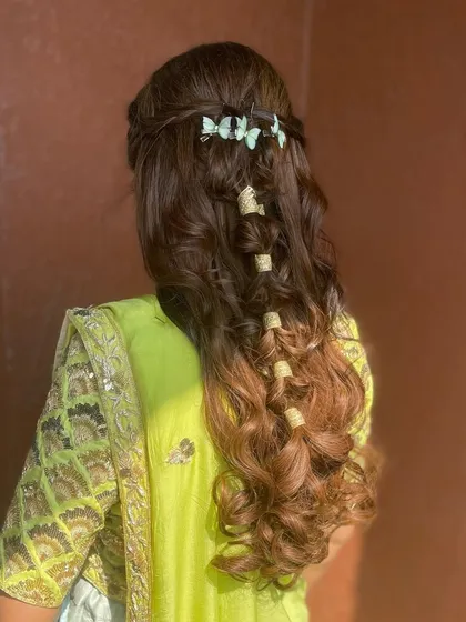 Another angle of the beautiful and creative braided hairstyle.