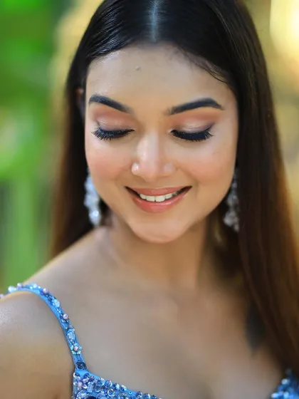Another close-up showing the beautifully blended, subtle eye makeup.