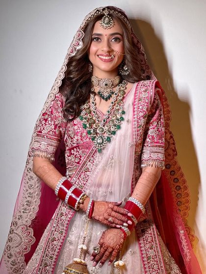 The final look is a perfect example of modern bridal beauty. It's all about enhancing, not hiding, your natural radiance.