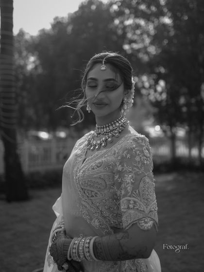 Solo Portraits: The Bride & Groom photo 6