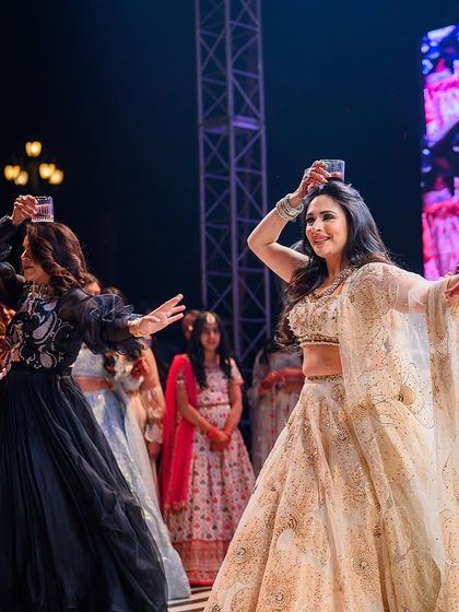 The balance and fun of the 'Jamal Kudu' dance. This was a huge hit!