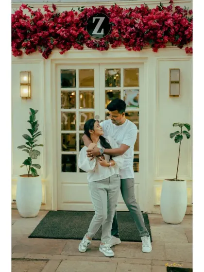 Heart Clickers - Pre-Wedding & Couple Photoshoots Casual Love Stories photo 30