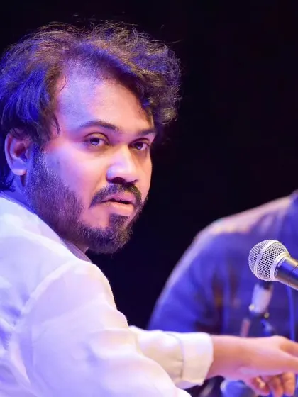 Pictures from my tabla solo at the 'Udaan' Youth Classical Music Festival in Kolkata. Performing for a young and enthusiastic audience is always inspiring.