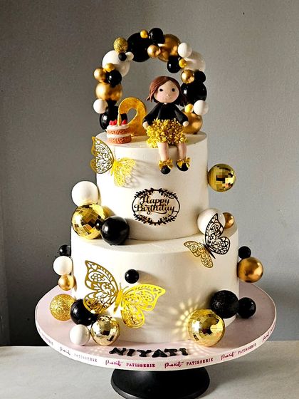 Pink Frost Patisserie - Handcrafted Edible Figurines & Toppers Stylish & Modern Designs photo 4