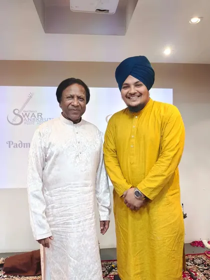 A moment of immense gratitude with the sitar legend, Ustad Shahid Parvez Khan ji. To meet and receive blessings from such a master is a dream come true.