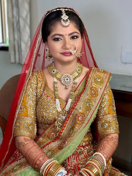 Timeless Red & Gold Brides photo 34