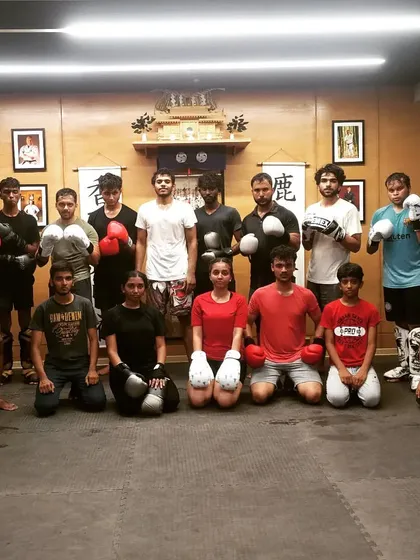 The full group class at The Dojo. We have a mix of men and women, all learning and growing together.