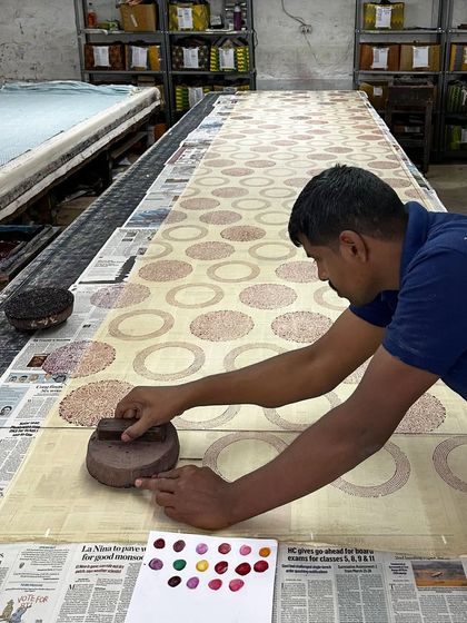 Our printing tables filled with interesting print concepts for a pop-up with Dhi. Co-creating with designers and experimenting with different layouts and colors always results in the most beautiful, one-of-a-kind pieces.