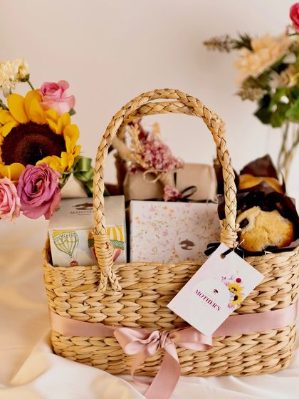 Thoughtful Gift Hampers & Boxes photo 8