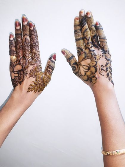 Hajira Mehendi Artist - Mehndi Art Classes & Workshops Festive & Party Henna photo 8