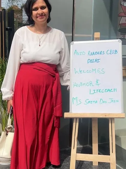 Author and life coach Smita Das Jain stands by our welcome board. We were so excited to have her join us for a discussion on her book, which is a compelling collection of stories on horror, the metaverse, and humanity.