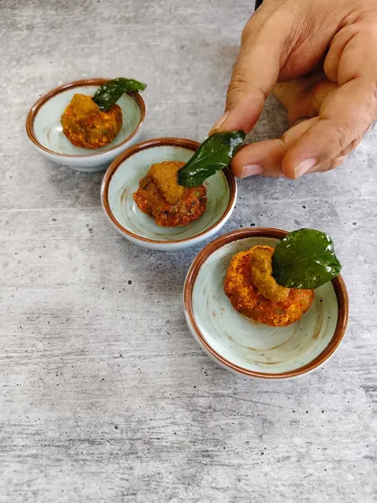 Masala at its best. These Kerala podi fish cakes bring together the crunch of roasted spice, the tenderness of fresh fish, and the unmistakable charm of coastal kitchens.