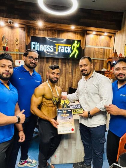 Competition & Bodybuilding Coaching photo 9