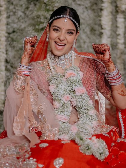 Timeless Red Brides photo 30