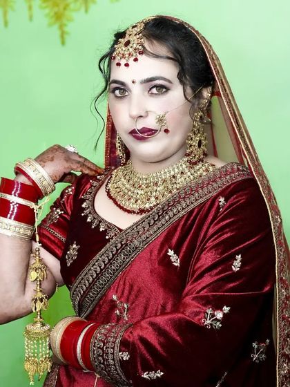 Vibrant Bridal Portraits photo 26