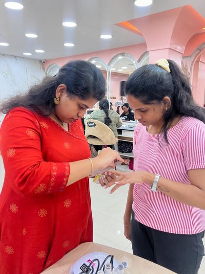 Asmitha Makeover Artistry - Nail Services & Training Professional Nail Art Course photo 31